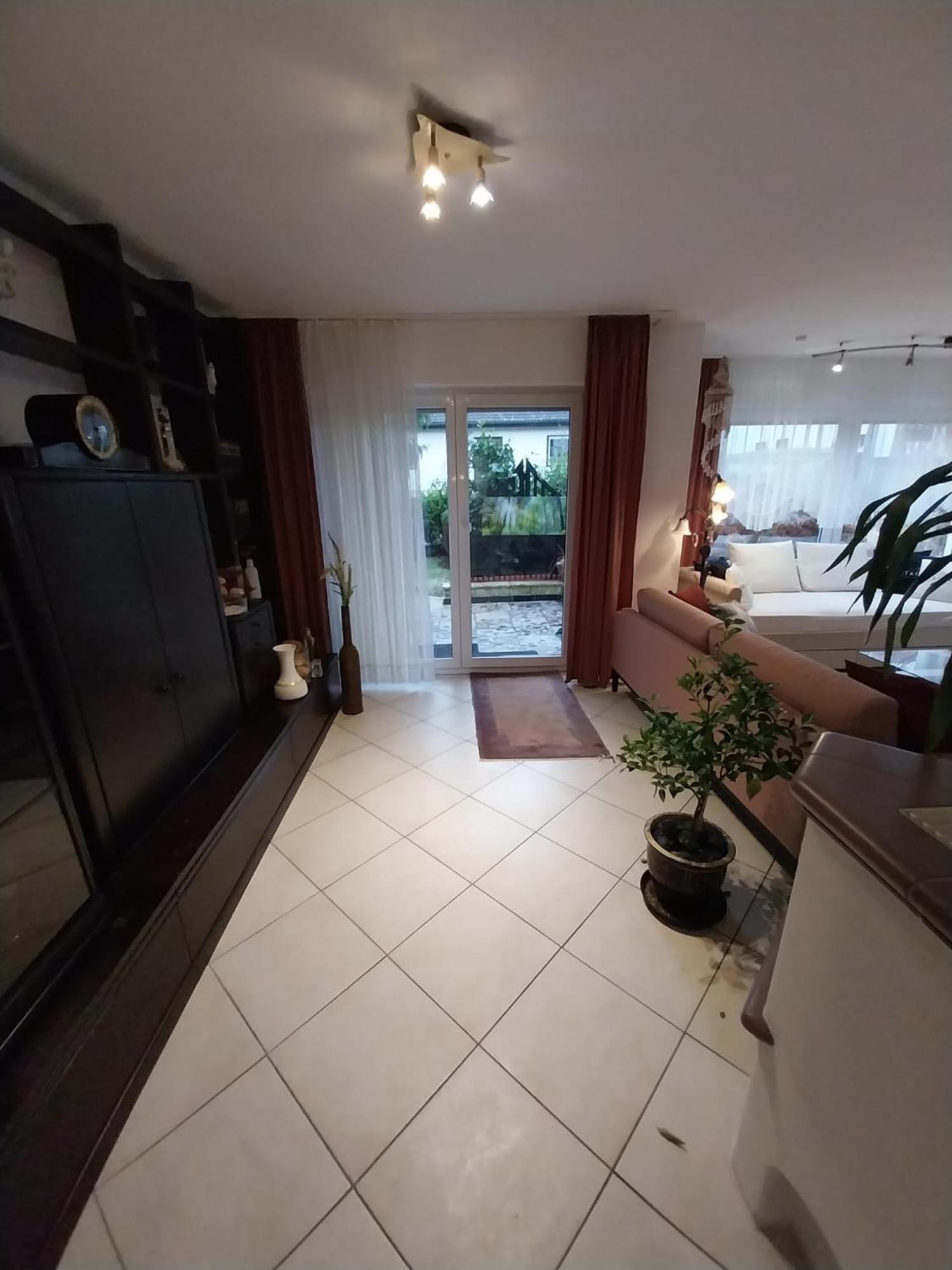 88qm Nahe Stuttgarter Flughafen Appartement